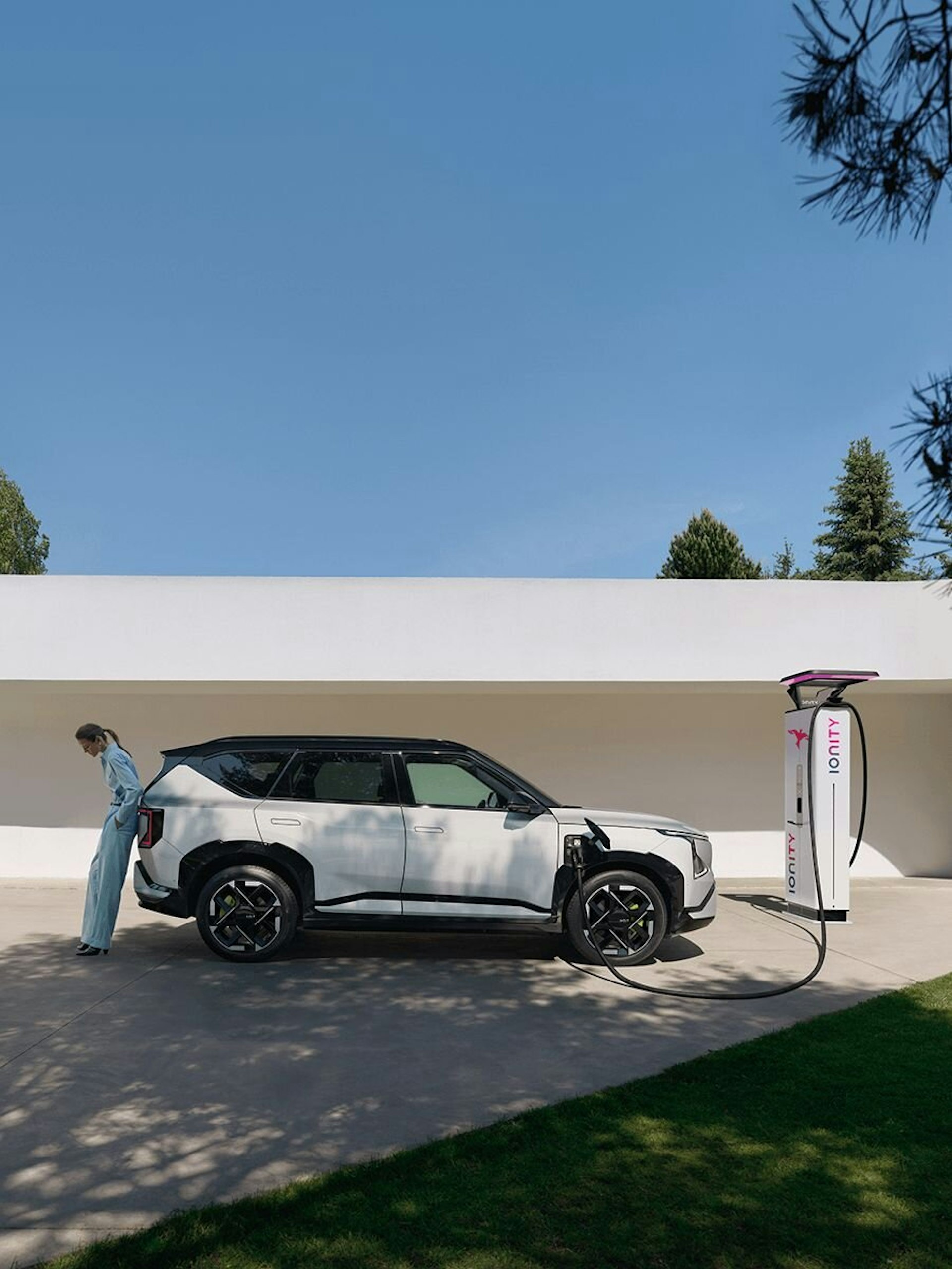 Seitliche Ansicht des Kia EV5 GT