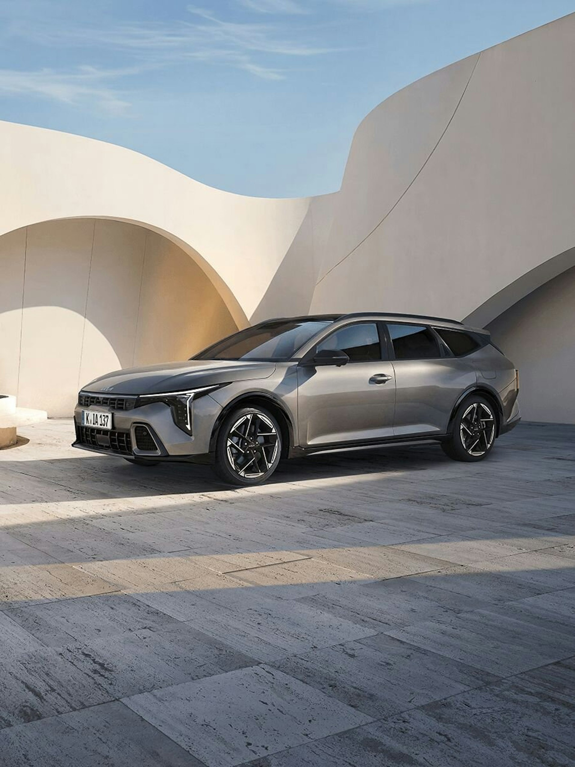 Kia K4