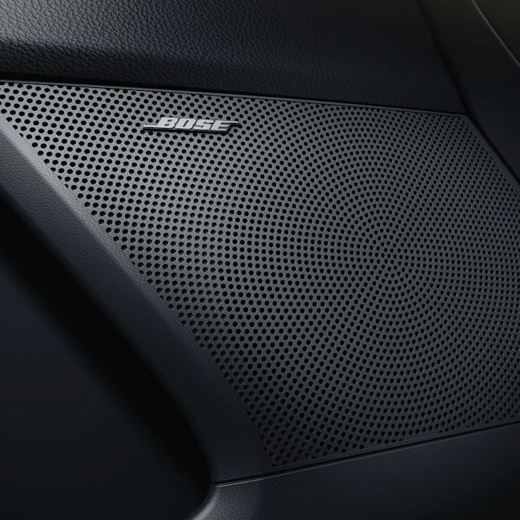 Eine Bose Soundbox innerhalb des Kia Sorento