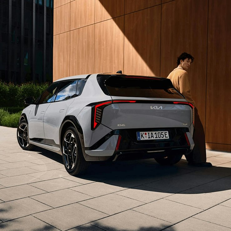 Seitliche Ansicht des Kia EV3