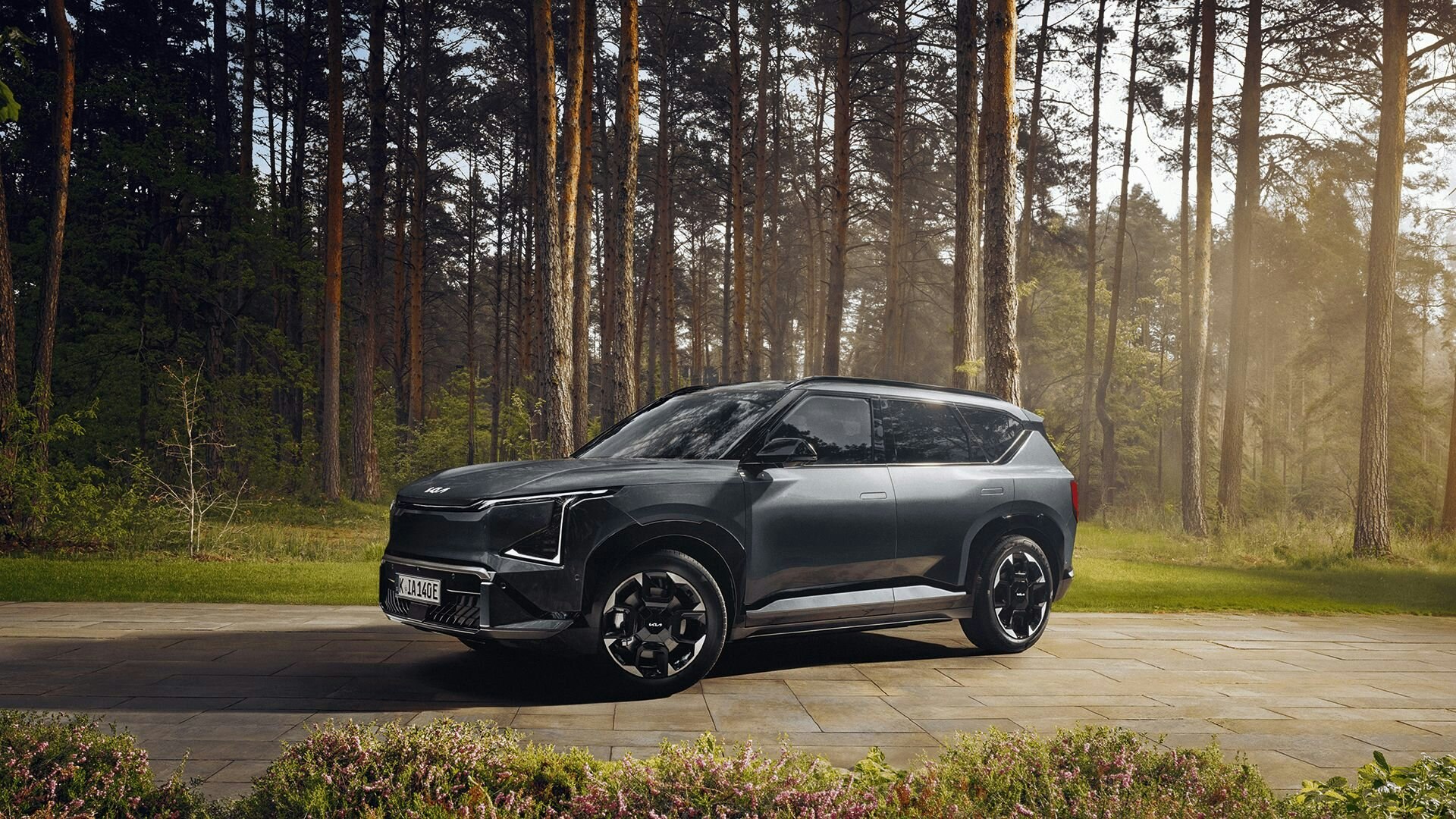 Der Kia EV5 in grau