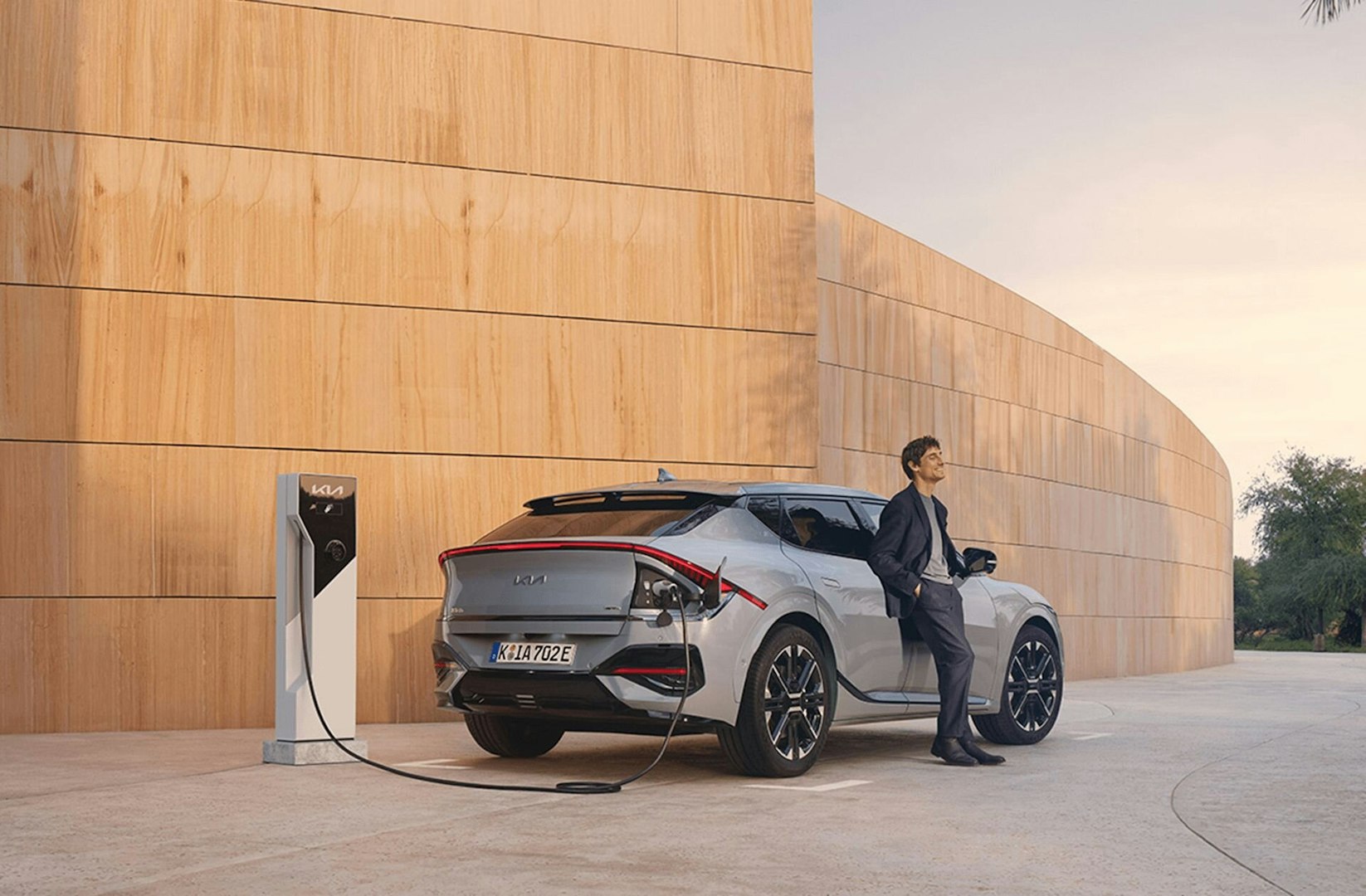 Der Kia EV6 an der Ladestation
