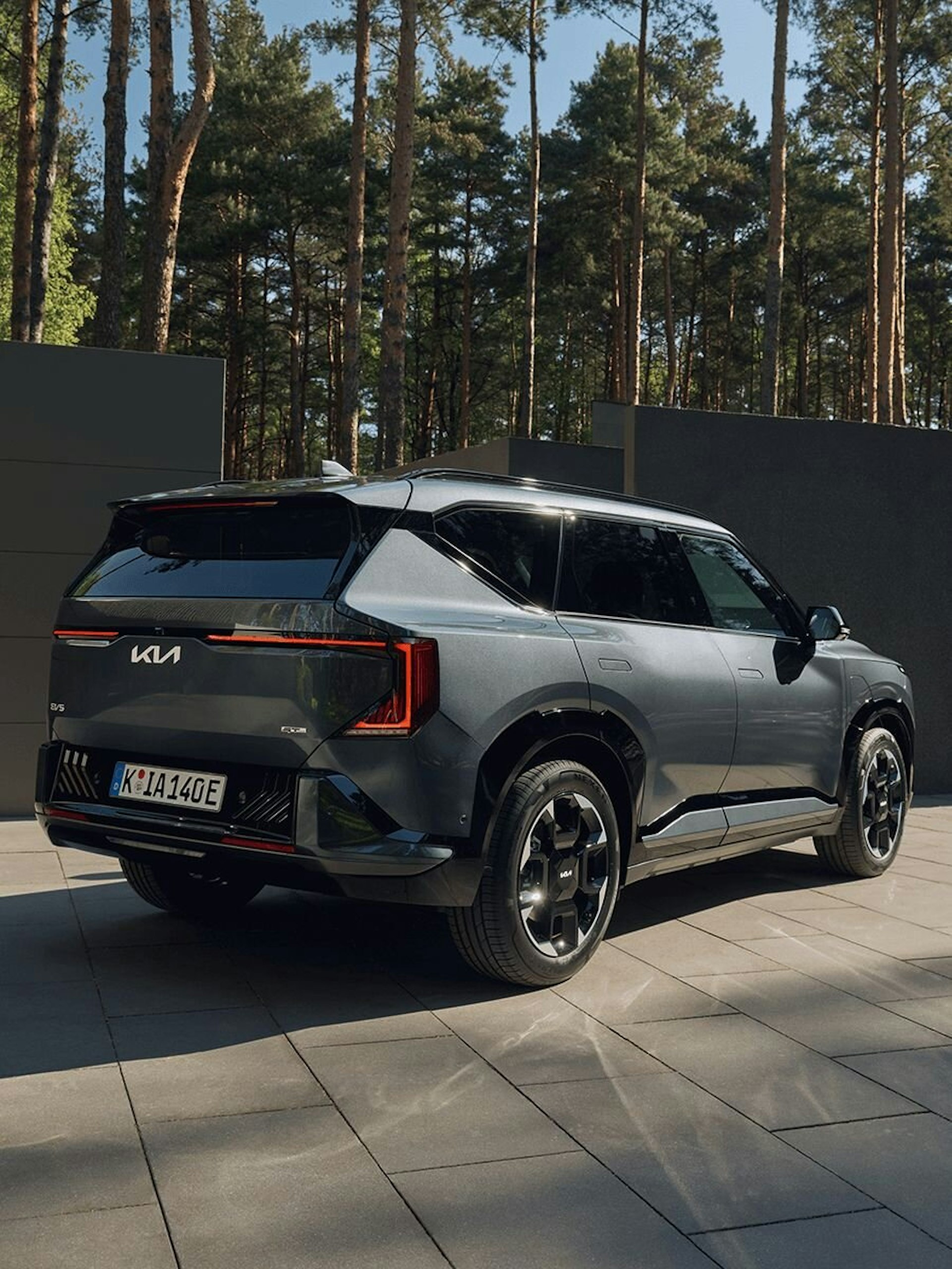 Seitliche Ansicht der Kia EV5